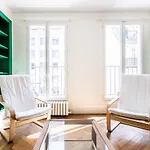 Nice Apartment Near The Arc De Triomphe